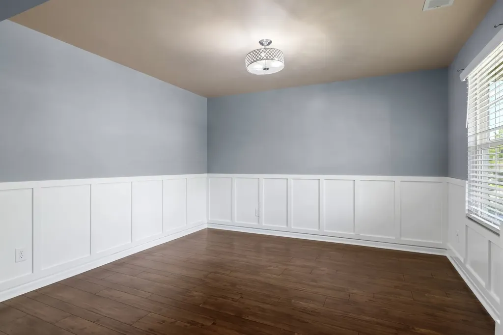 1240 Oxford Village Cove Columbia TN 38401
