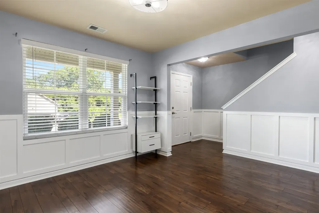 1240 Oxford Village Cove Columbia TN 38401