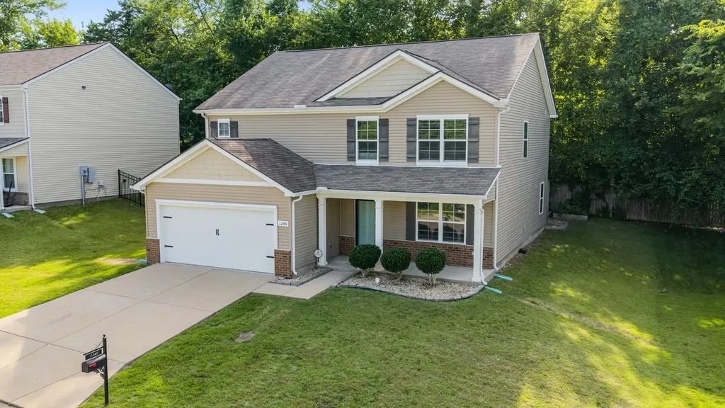 1240 Oxford Village Cove Columbia TN 38401