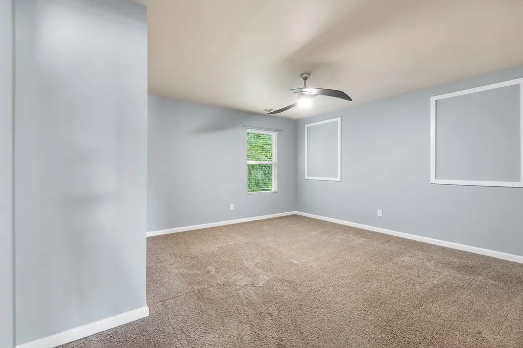 1240 Oxford Village Cove Columbia TN 38401