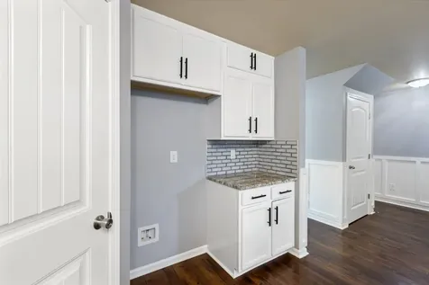 1240 Oxford Village Cove Columbia TN 38401