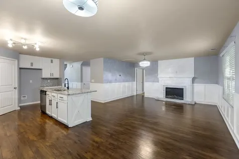 1240 Oxford Village Cove Columbia TN 38401