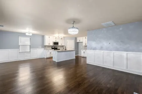 1240 Oxford Village Cove Columbia TN 38401