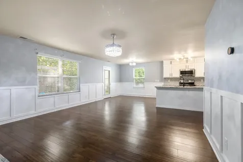1240 Oxford Village Cove Columbia TN 38401
