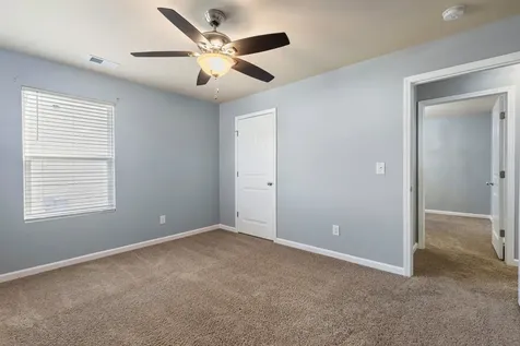 1240 Oxford Village Cove Columbia TN 38401