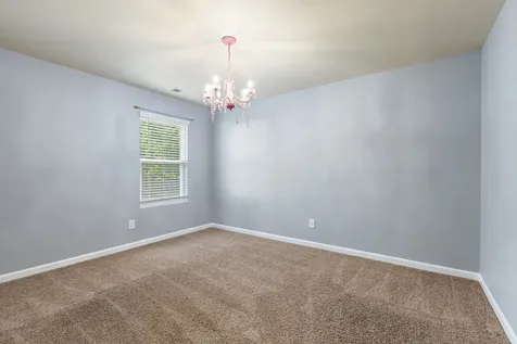 1240 Oxford Village Cove Columbia TN 38401