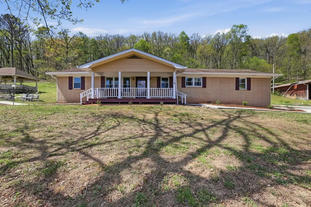 662 Red Hill Valley Road, SE Cleveland TN 37323