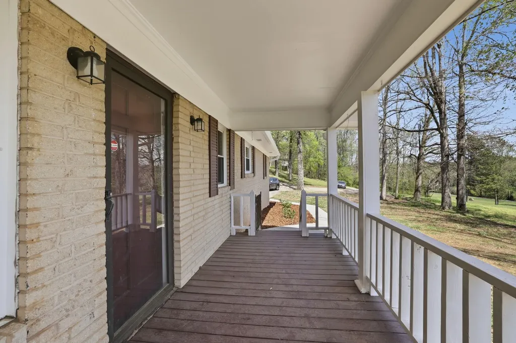 662 Red Hill Valley Road, SE Cleveland TN 37323