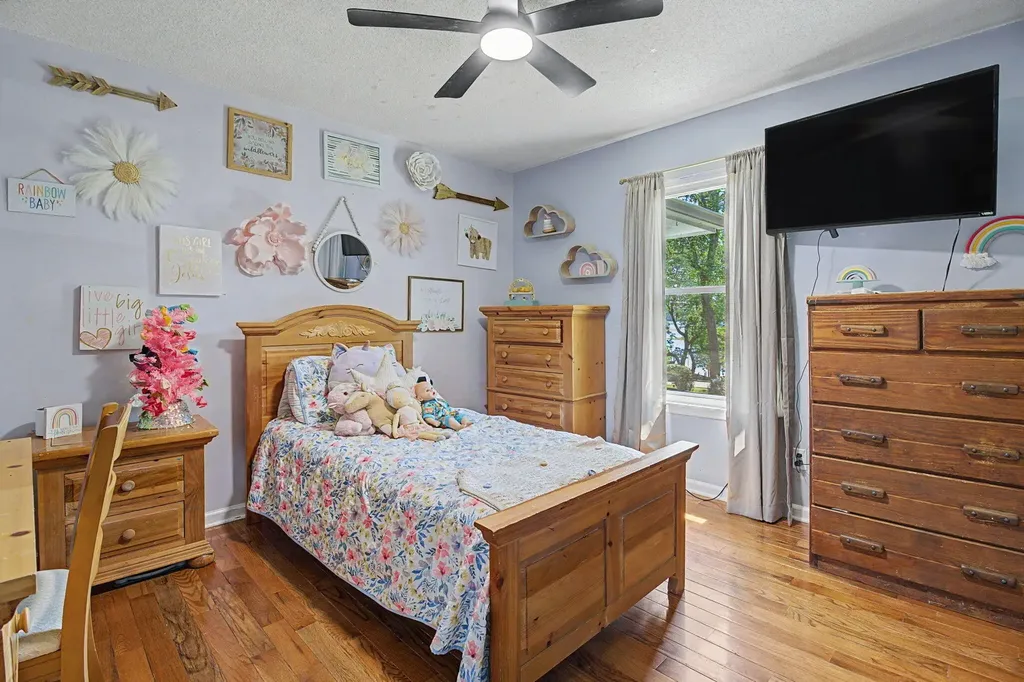 9917 Shore Drive Soddy Daisy TN 37379