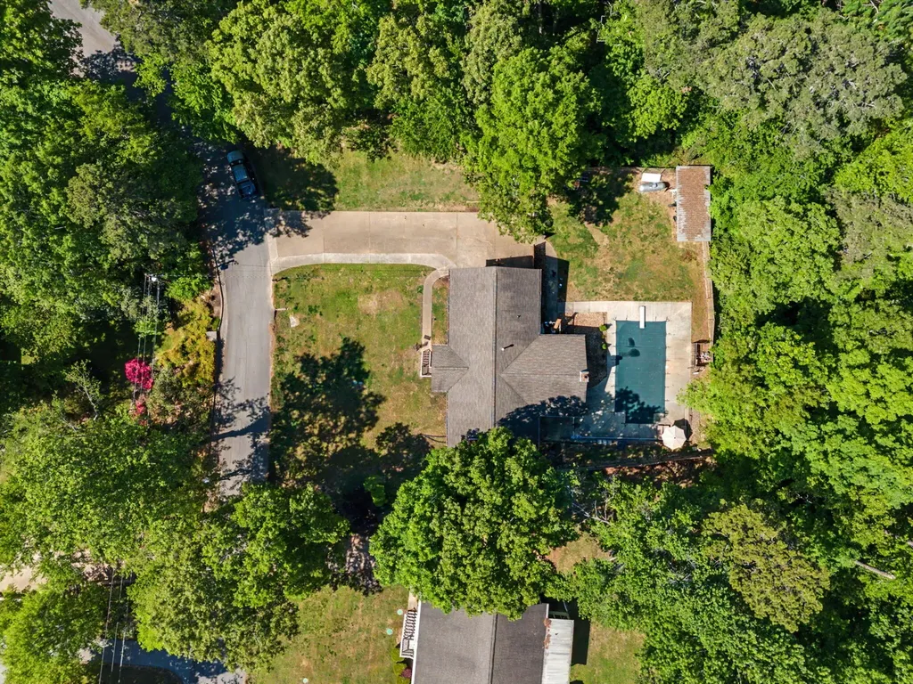 9917 Shore Drive Soddy Daisy TN 37379