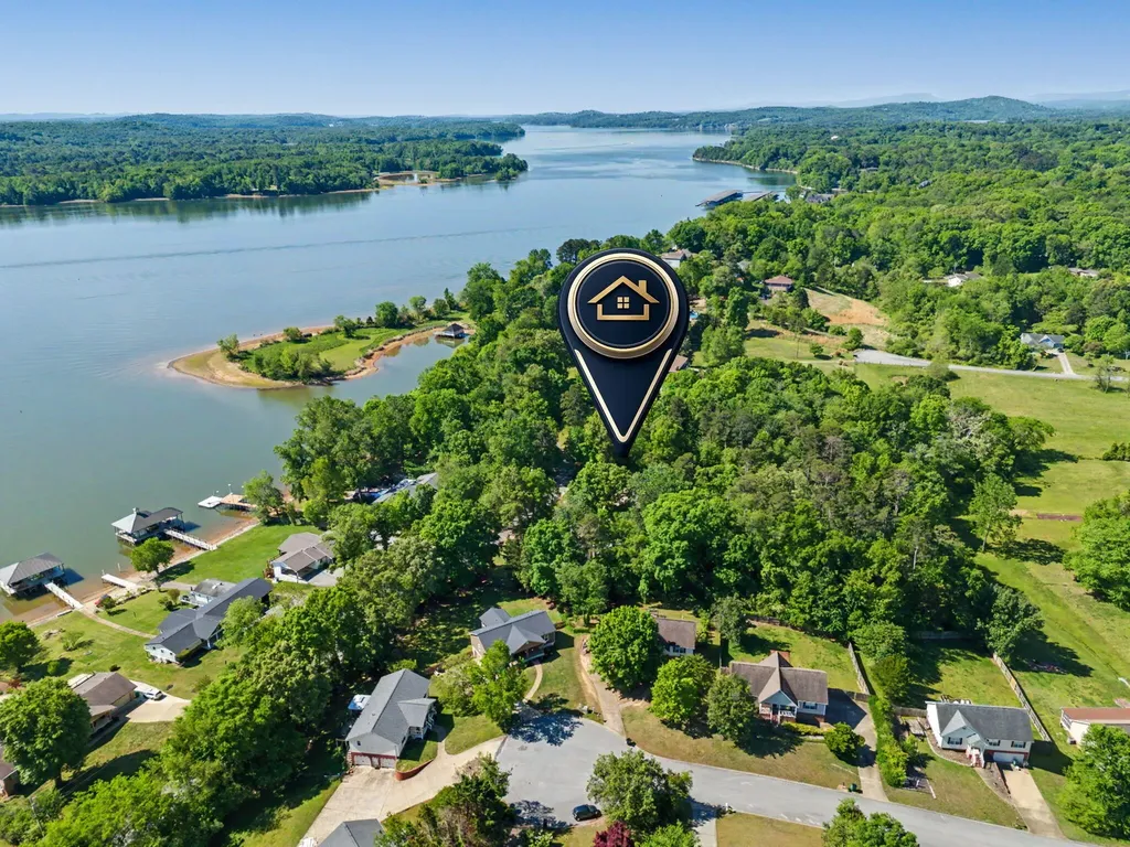 9917 Shore Drive Soddy Daisy TN 37379