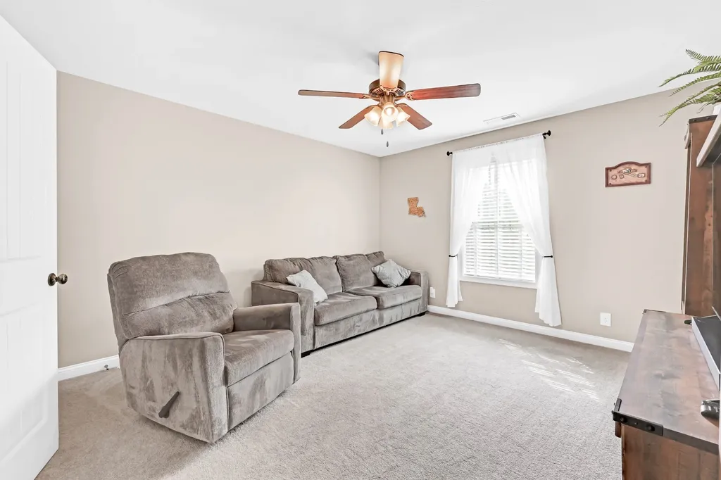 1520 Eads Court Clarksville TN 37043