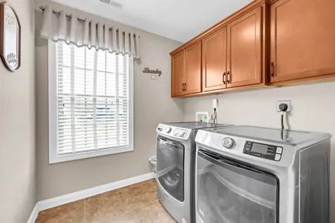 1520 Eads Court Clarksville TN 37043