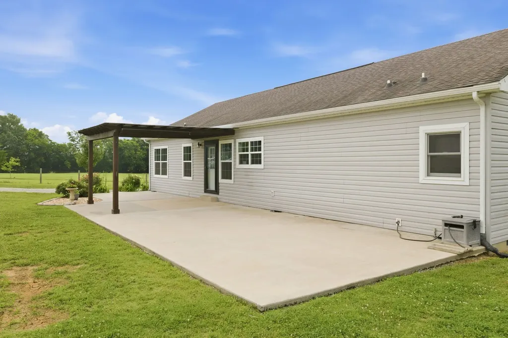 1380 Mccool Road Lewisburg TN 37091