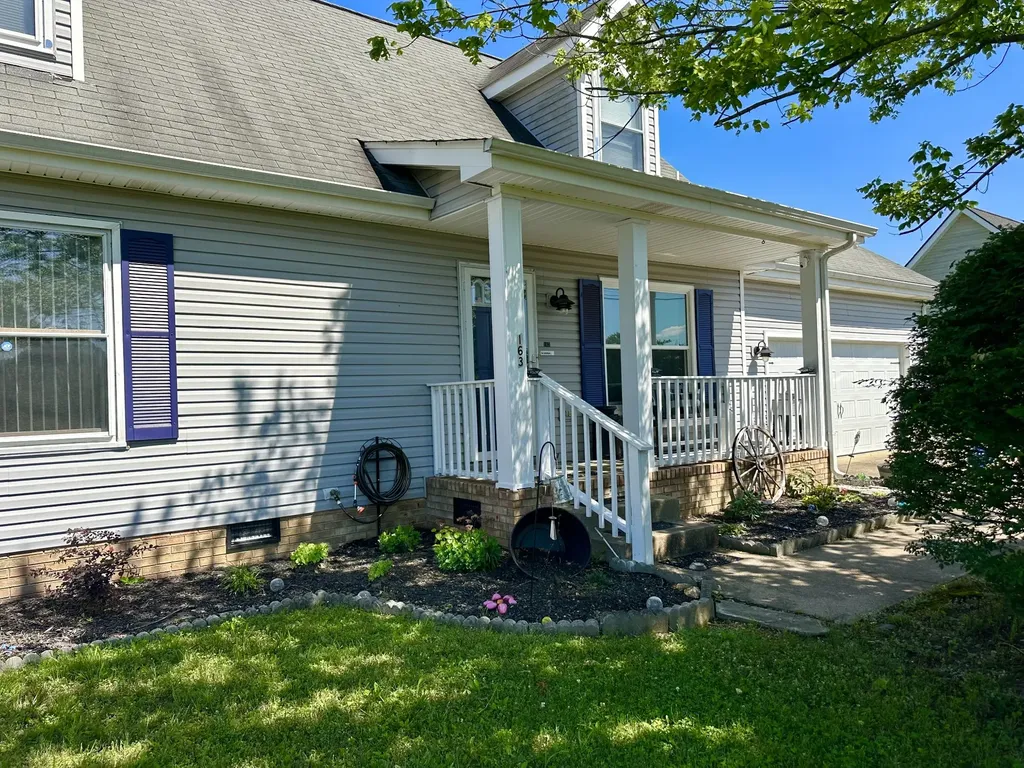 163 Old Farmers Road Clarksville TN 37043