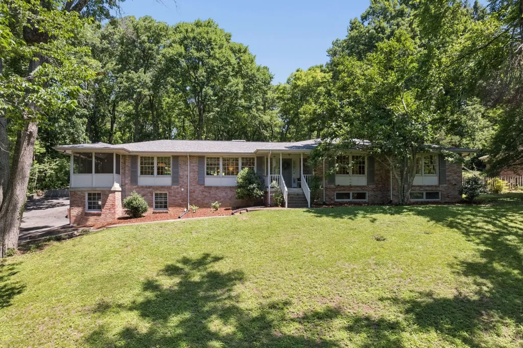5732 Knob Road Nashville TN 37209