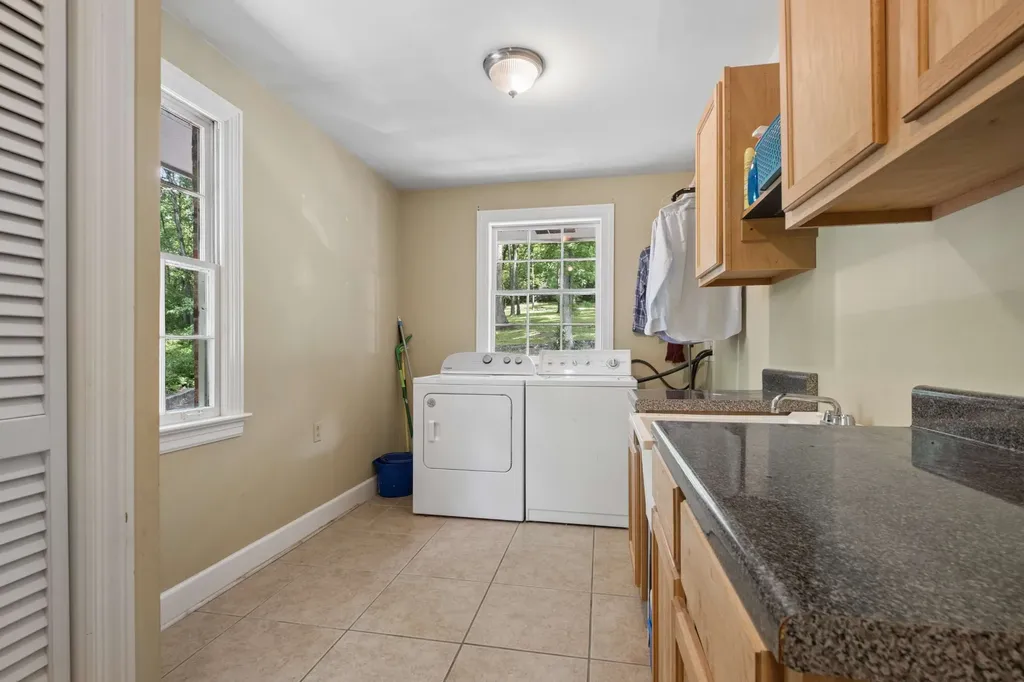 5732 Knob Road Nashville TN 37209