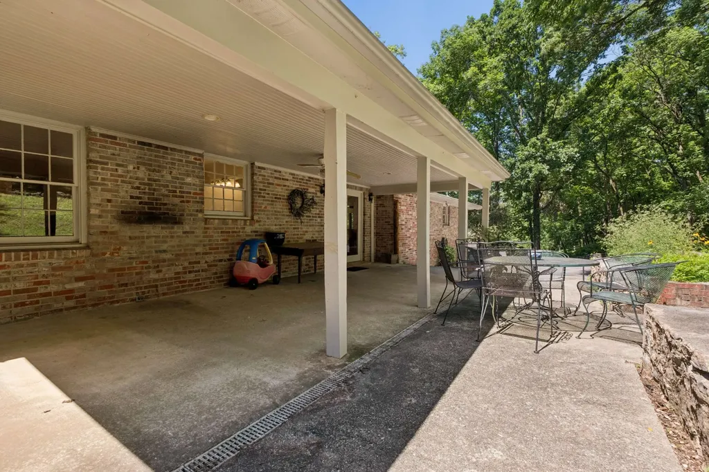 5732 Knob Road Nashville TN 37209