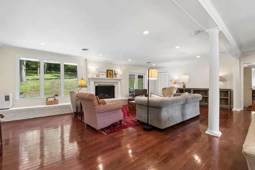 5732 Knob Road Nashville TN 37209