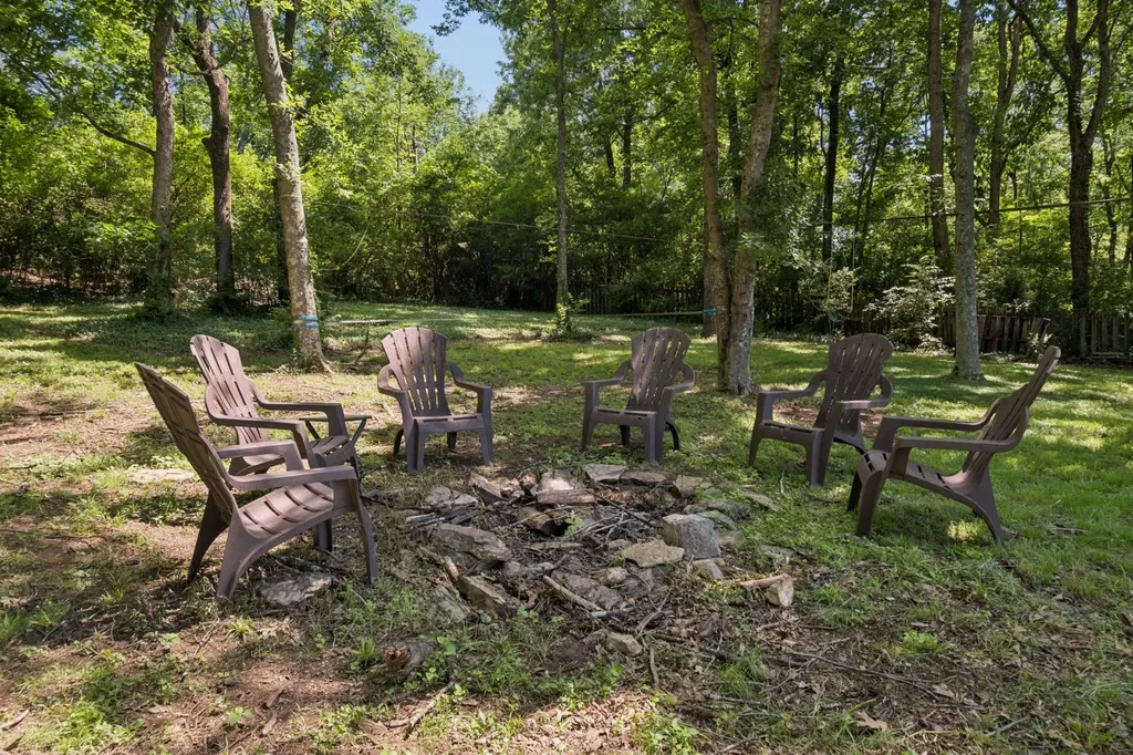 5732 Knob Road Nashville TN 37209