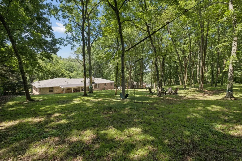 5732 Knob Road Nashville TN 37209