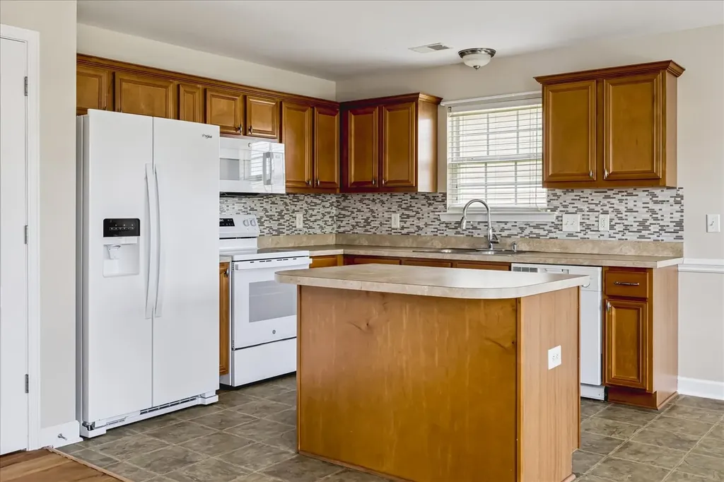 1317 Knoll Lane Lebanon TN 37087