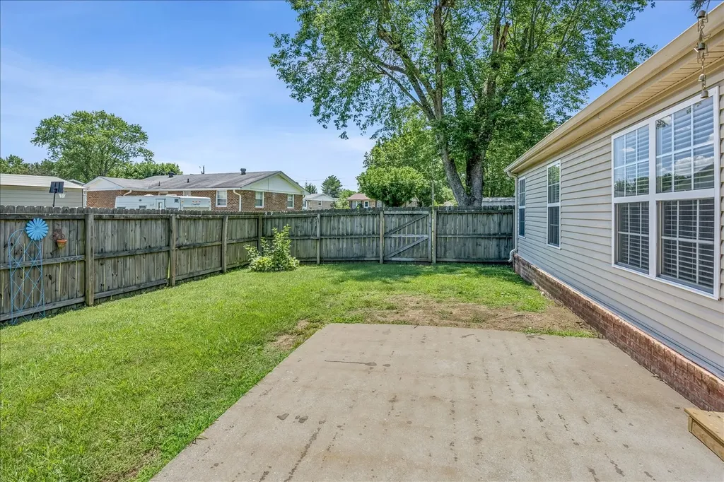1317 Knoll Lane Lebanon TN 37087