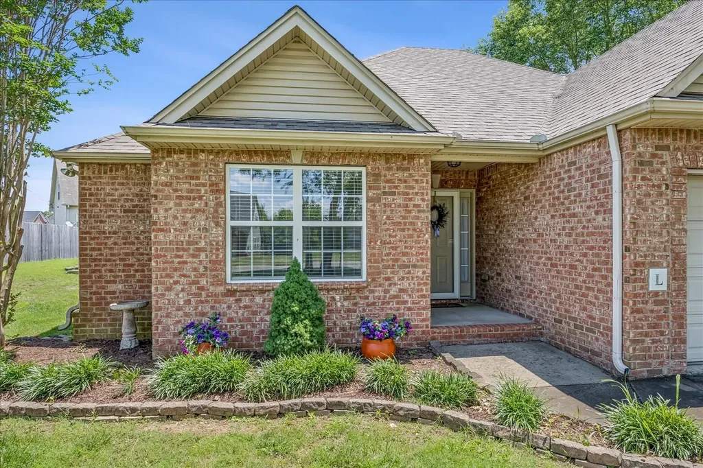 1317 Knoll Lane Lebanon TN 37087