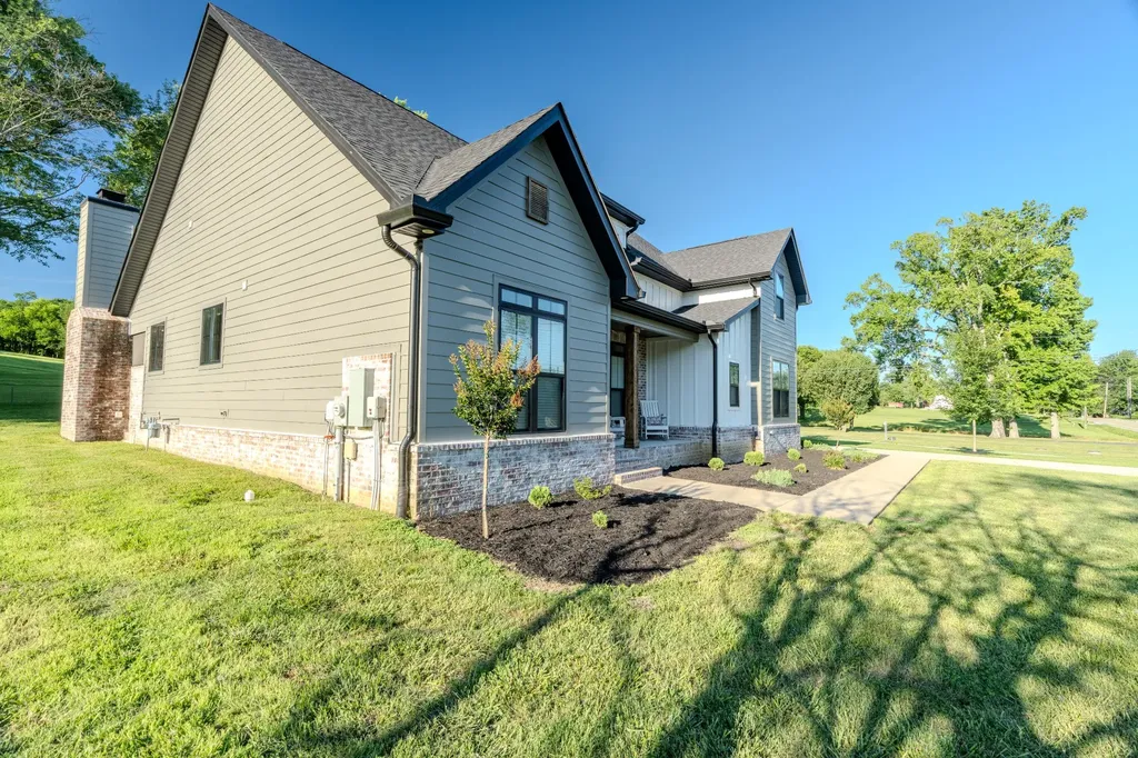 502 Allisona Road Eagleville TN 37060