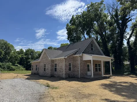 737 Rogers Road Gallatin TN 37066