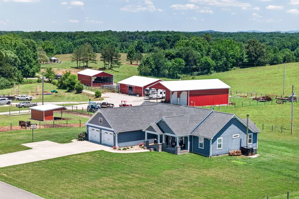 5335 Hickey Ridge Road Baxter TN 38544