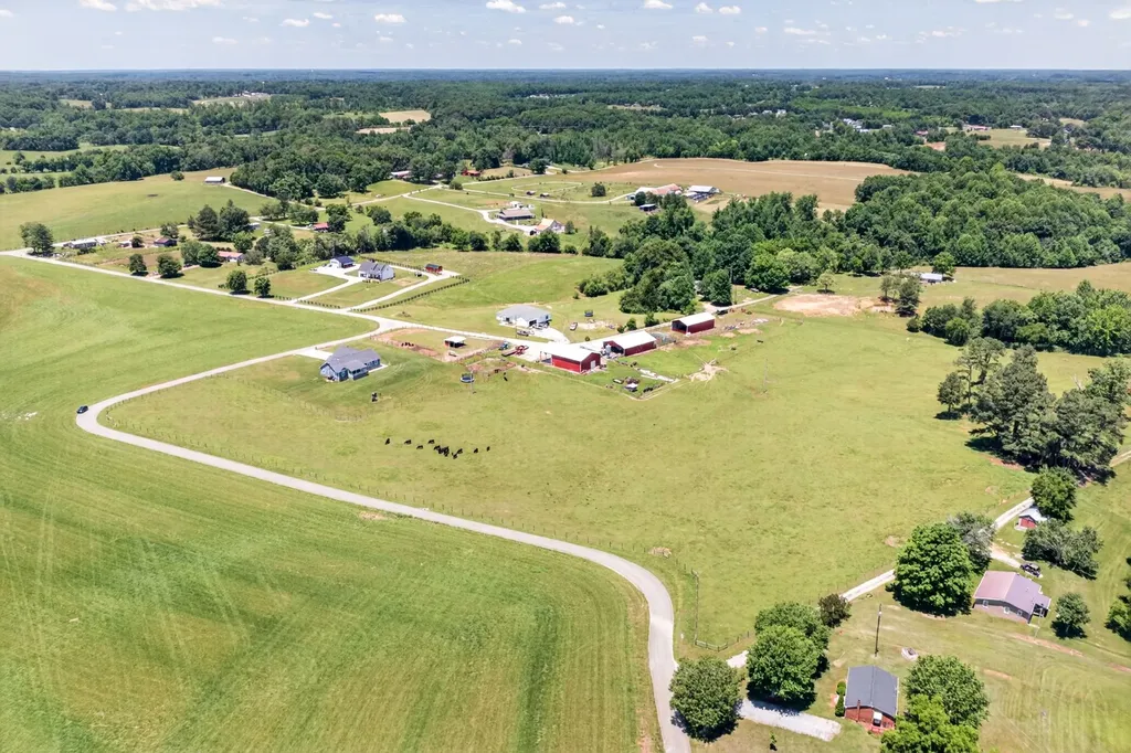 5335 Hickey Ridge Road Baxter TN 38544