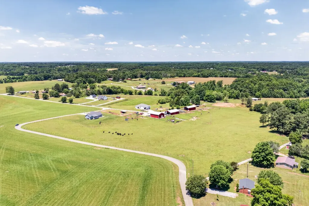 5335 Hickey Ridge Road Baxter TN 38544