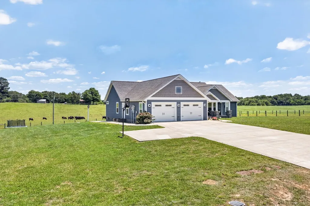 5335 Hickey Ridge Road Baxter TN 38544