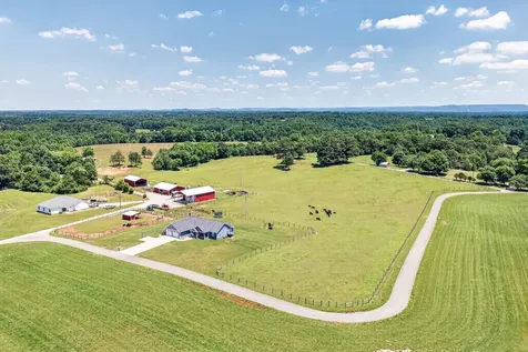 5335 Hickey Ridge Road Baxter TN 38544