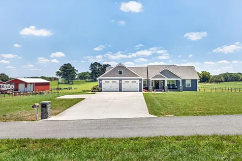 5335 Hickey Ridge Road Baxter TN 38544