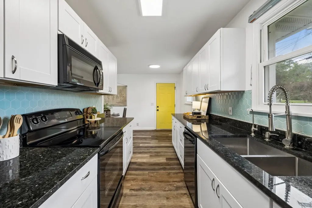 2525 Woodberry Drive Nashville TN 37214