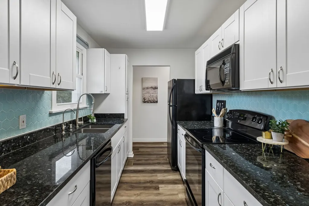 2525 Woodberry Drive Nashville TN 37214
