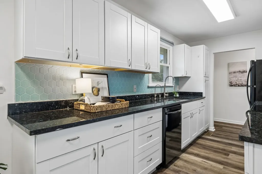 2525 Woodberry Drive Nashville TN 37214
