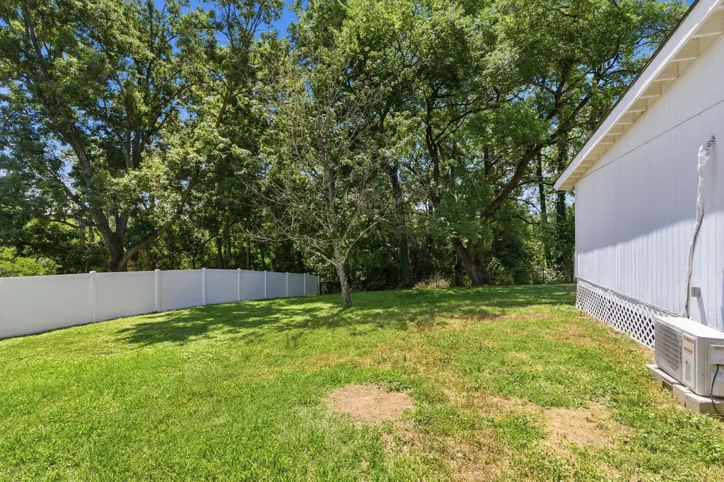 2525 Woodberry Drive Nashville TN 37214