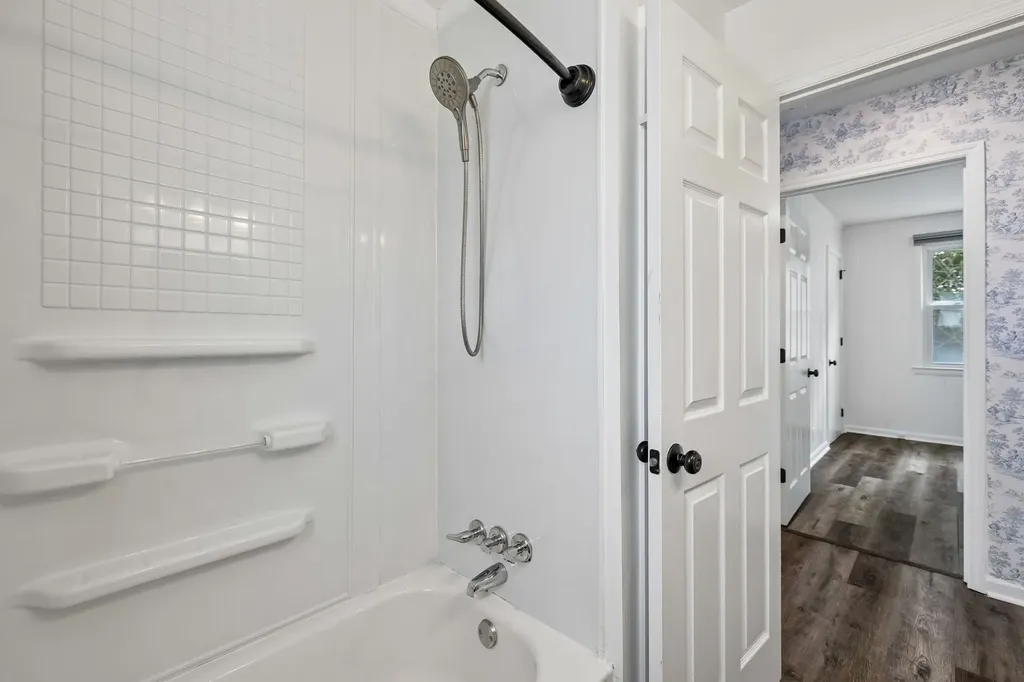 2525 Woodberry Drive Nashville TN 37214