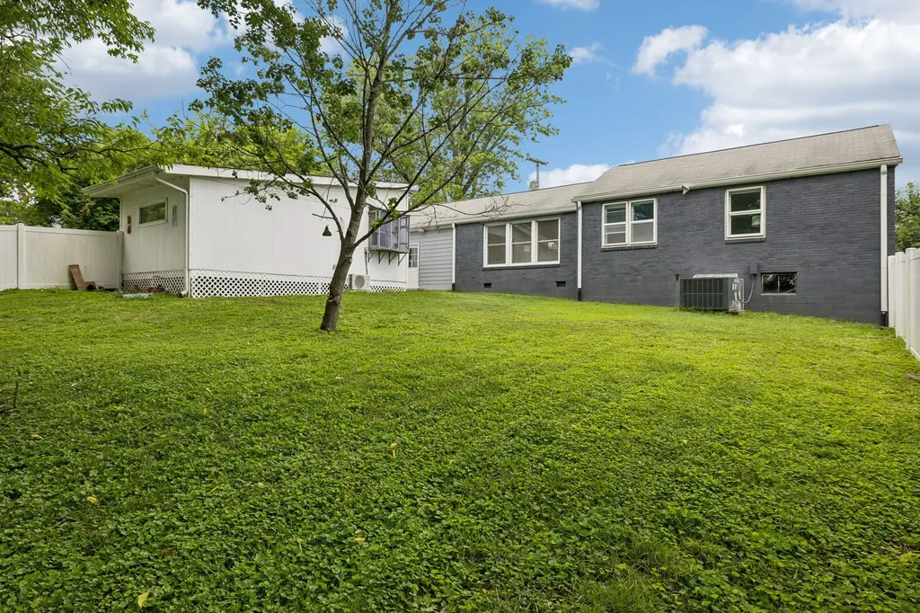2525 Woodberry Drive Nashville TN 37214