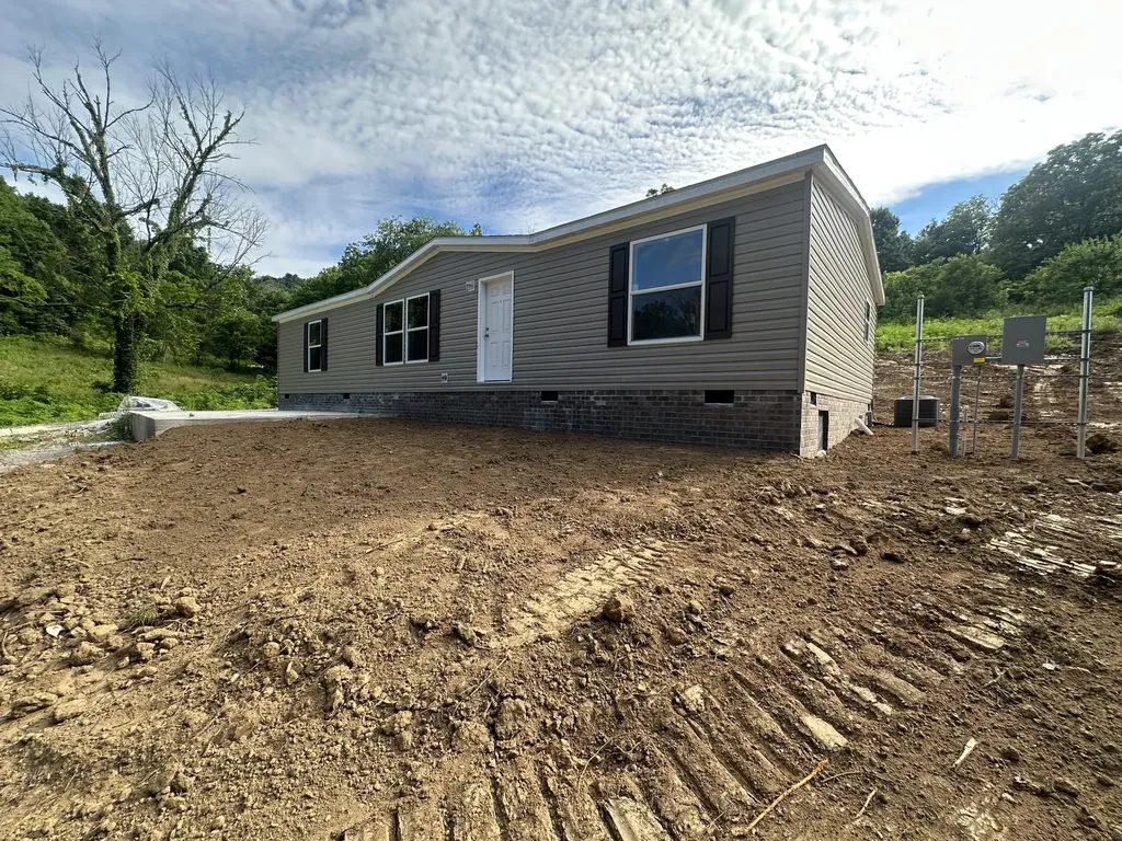 Woodbury TN, 406 Shiloh Church Road