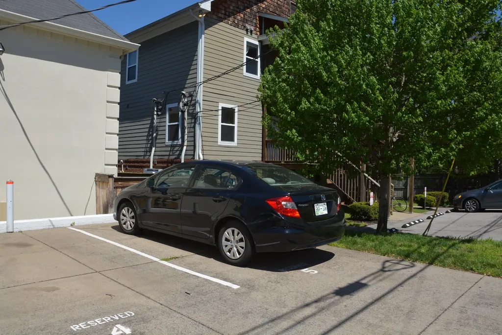 2115 Acklen Avenue Nashville TN 37212