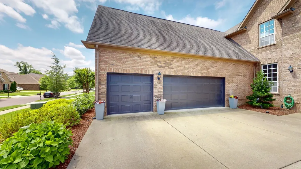 3623 Martins Mill Road Thompsons Station TN 37179