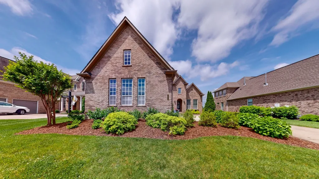 3623 Martins Mill Road Thompsons Station TN 37179