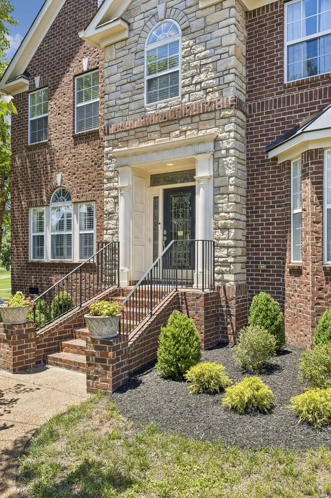 1108 Rossifer Court Gallatin TN 37066