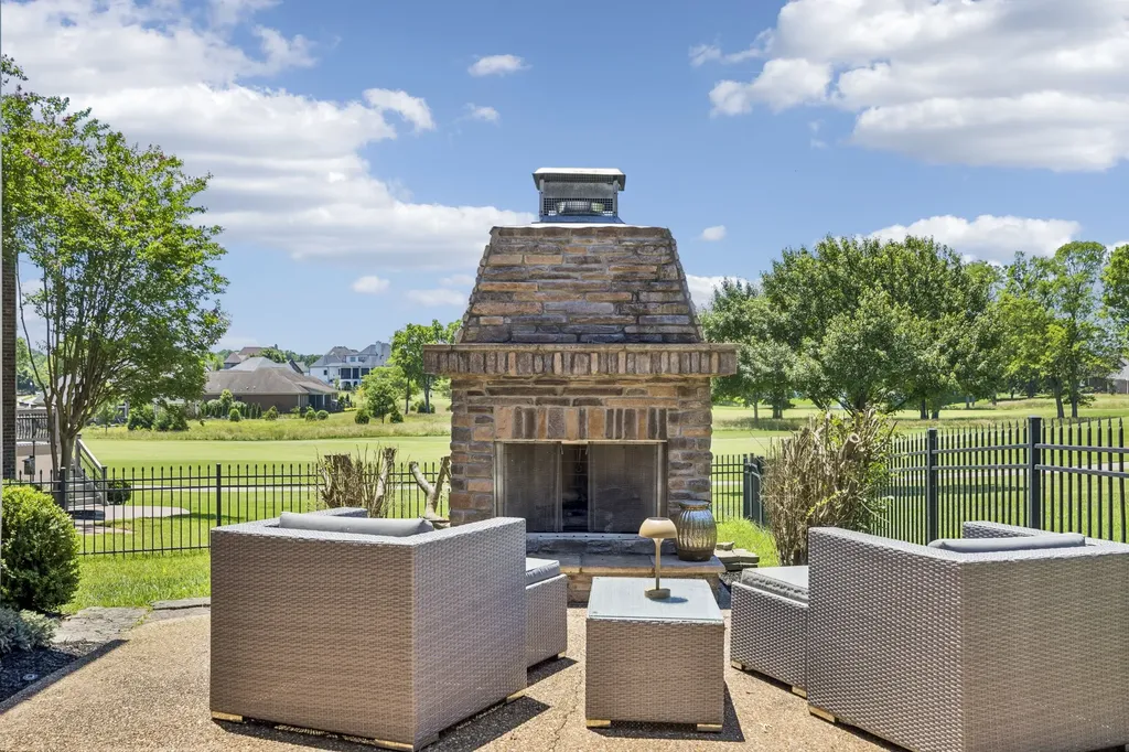 1108 Rossifer Court Gallatin TN 37066