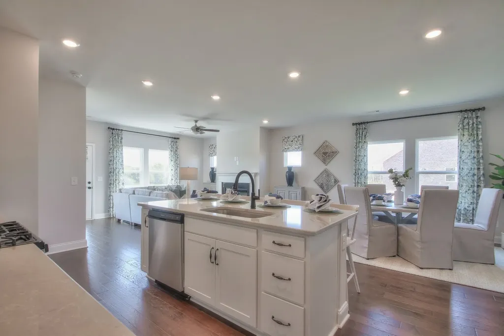 2009 Bennett Creek Drive Columbia TN 38401