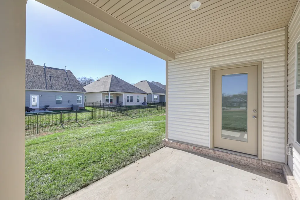 2306 Mary Lou Way Columbia TN 38401